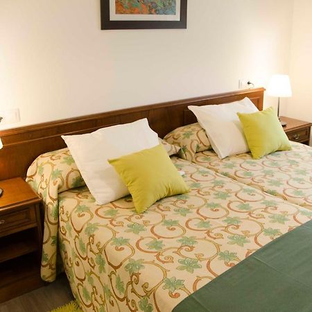 Hotel La Bilbaina De Vegadeo Ngoại thất bức ảnh